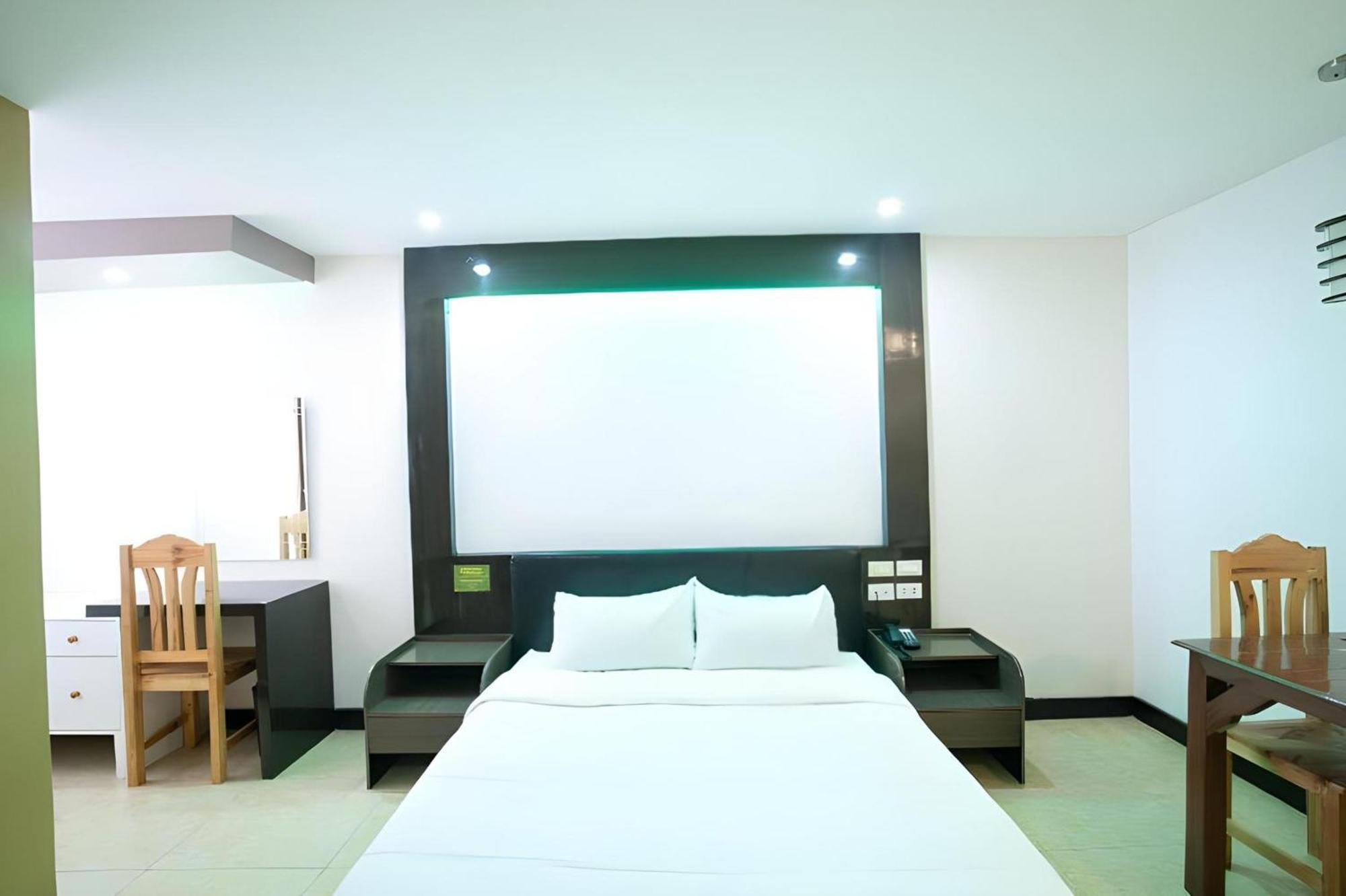 Oyo 195 Ranchotel - Binan Ngoại thất bức ảnh
