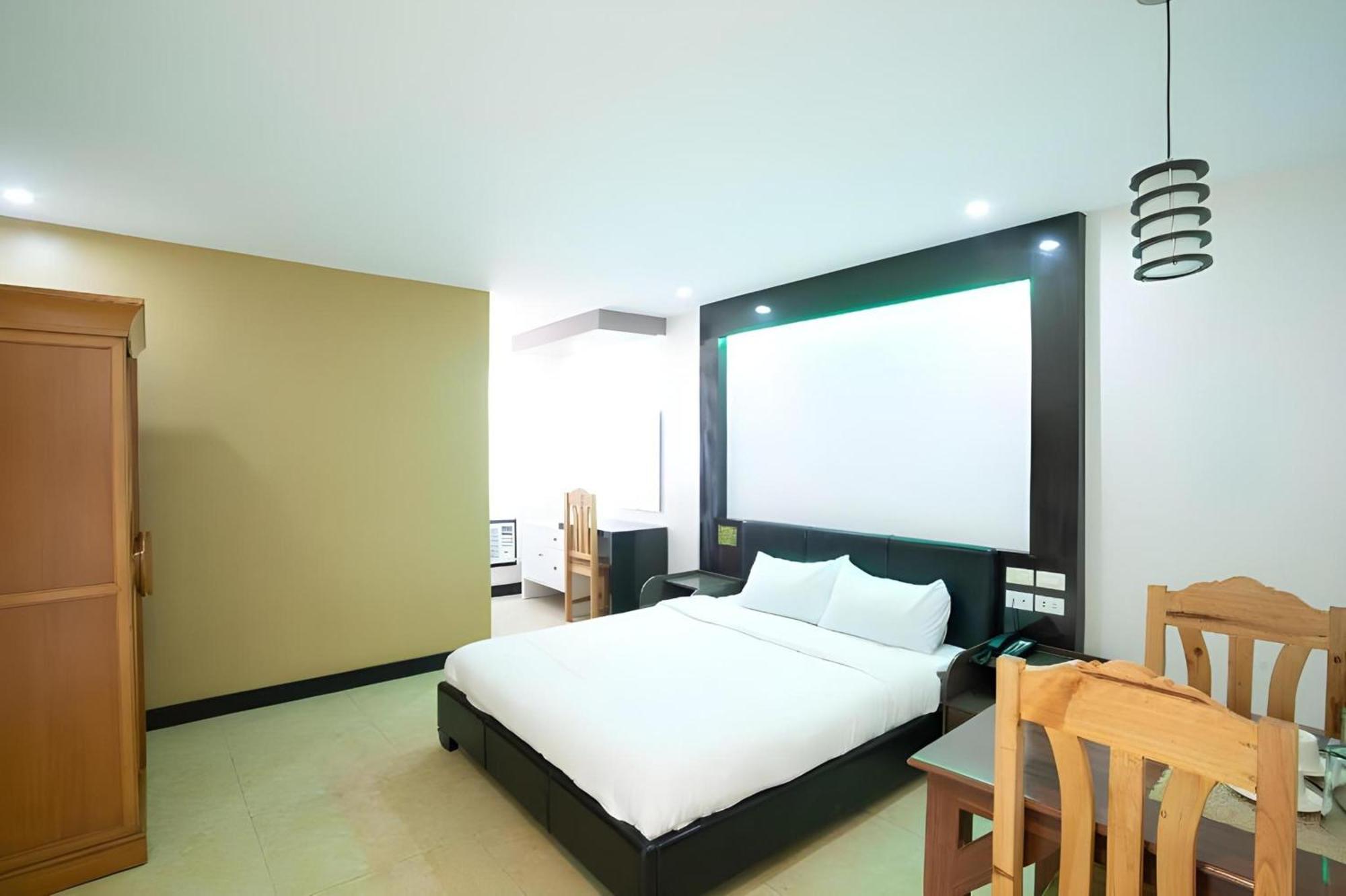 Oyo 195 Ranchotel - Binan Ngoại thất bức ảnh