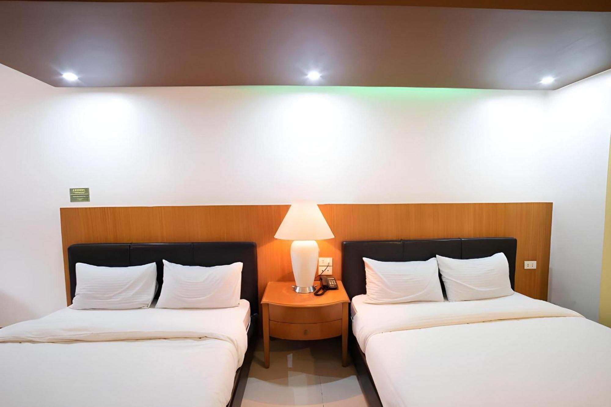 Oyo 195 Ranchotel - Binan Ngoại thất bức ảnh